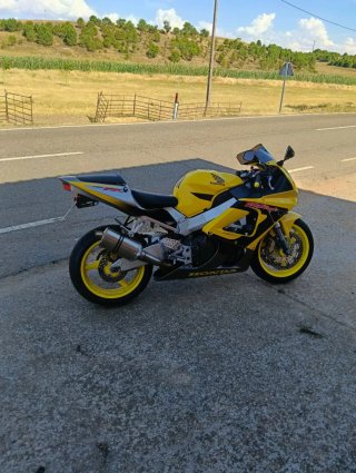 Honda CBR 929 - Pocos km
