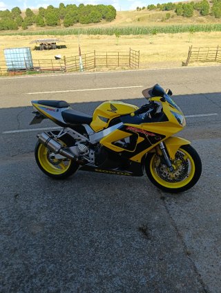 Honda CBR 929 - Pocos km