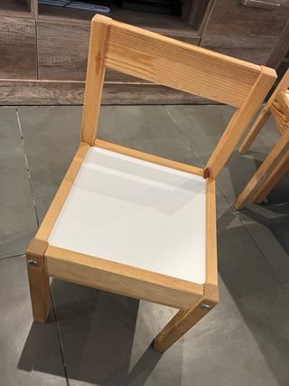 Mesa y Sillas Infantiles IKEA Madera