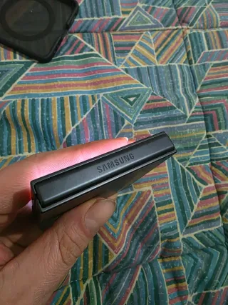 Samsung Z Flip 7 Nero