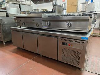 Mesa Fría Baja 1800mm Seminueva