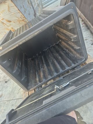 Caja de herramientas negra