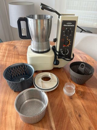 Thermomix 3300 con accesorios