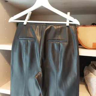 Pantalón Piel Sfera Negro