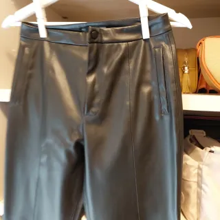 Pantalón Piel Sfera Negro