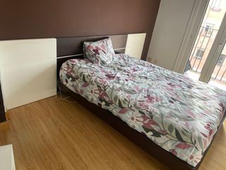 Somier con cabecero y colchón