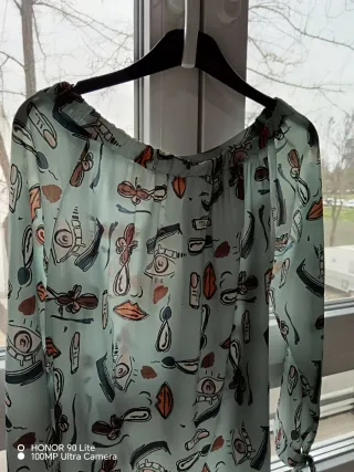 Camisa estampada multicolor y verde azulado