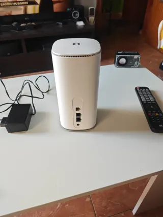 Vodafone GigaCube (con tarjeta SIM)