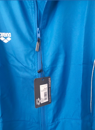 Chaqueta deportiva de mujer marca Arena