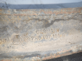 BRAZO SUSPENSION SUPERIOR DELANTERO DERECHO V