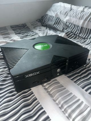 Xbox Classic Negra con Mando