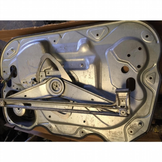 Elevalunas delantero izquierdo Ford Focus