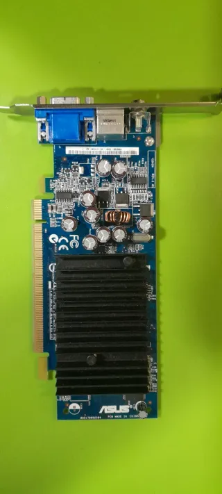 Tarjeta Gráfica Asus GeForce 6200SE