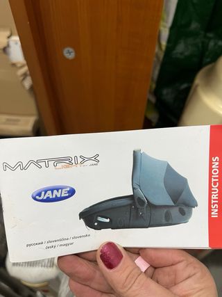 Carrito de bebé con maxicosi