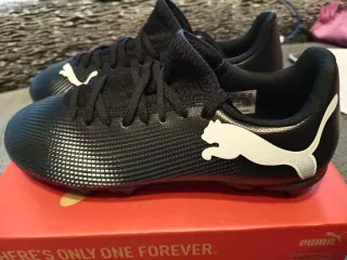 Botas de fútbol Puma Negras