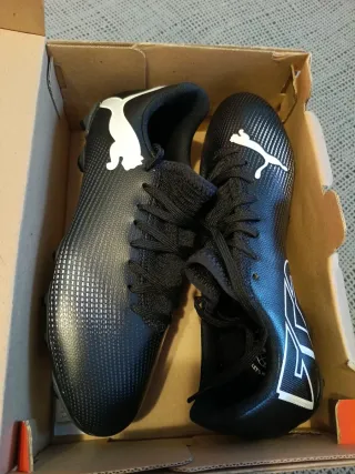Botas de fútbol Puma Negras