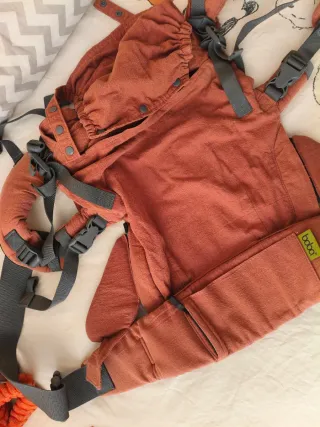 Mochila de porteo Boba X en color terracota