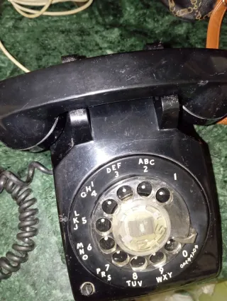 Telefono a disco nero vintage