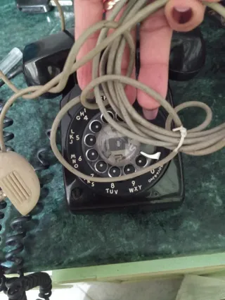 Telefono a disco nero vintage