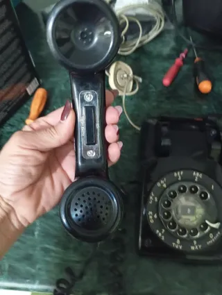 Telefono a disco nero vintage