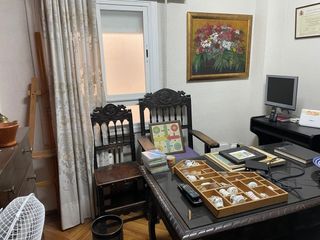 Conjunto despacho Castellano madera tallada,