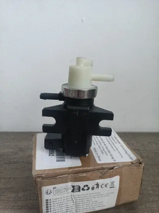Válvula Solenoide 1J0906627A