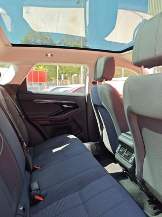 Land-Rover Range Rover Evoque 2.0 D150 FWD