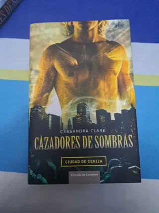 Ciudad de hueso,ciudad de ceniza