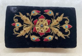 Bolso terciopelo negro apliques piedra años 70