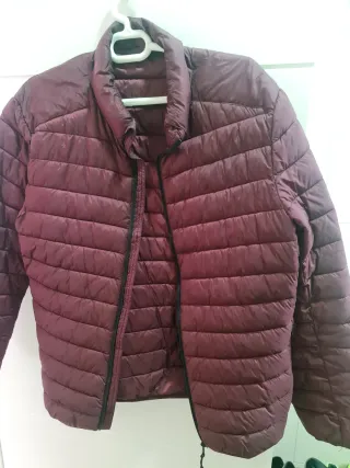 Chaqueta acolchada hombre burdeos