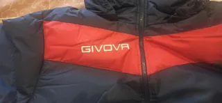 Abrigo Givova Talla 3XL Nuevo