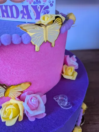Torta scenografica Finta tema Rapunzel