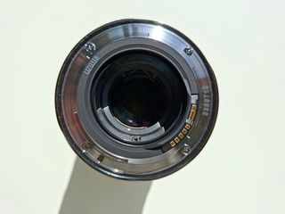 Canon 24-70mm f/2.8 Lente V1