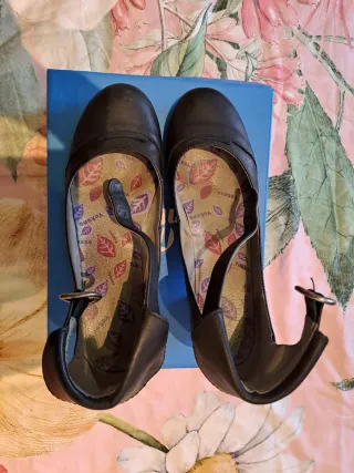 Zapato piel tacón bajo