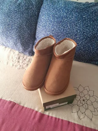 Botas estilo UGG beige/marrón