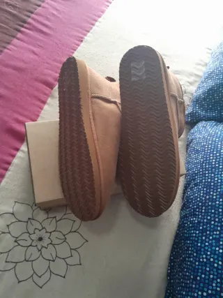 Botas estilo UGG beige/marrón