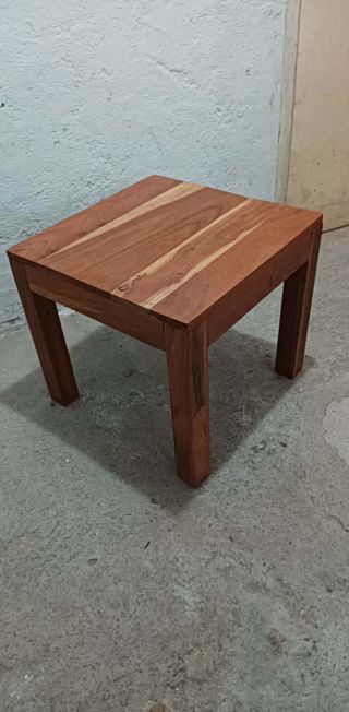 Mesa baja de madera
