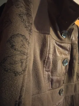 Cappotto stile Desigual marrone scuro