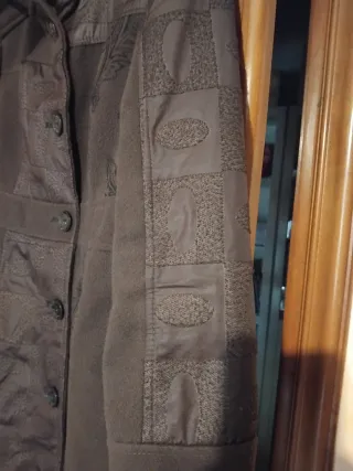 Cappotto stile Desigual marrone scuro