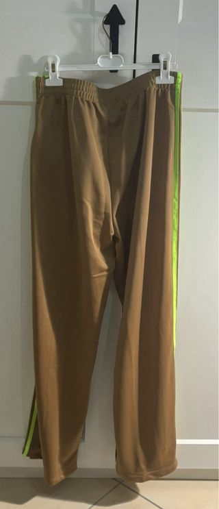 Pantalone tuta Adidas marrone con strisce verdi