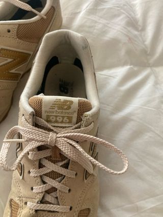 Bambas New Balance Mujer Beige y Dorado