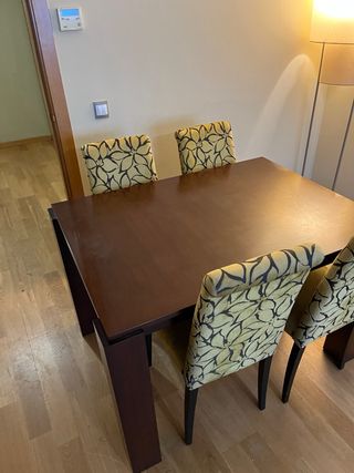 Mesa extensible moderna + 6 sillas