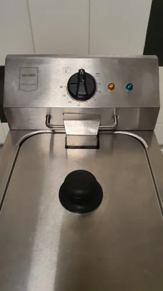 Freidora Metro 8L Profesional.