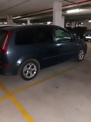 Se alquila plaza de garaje