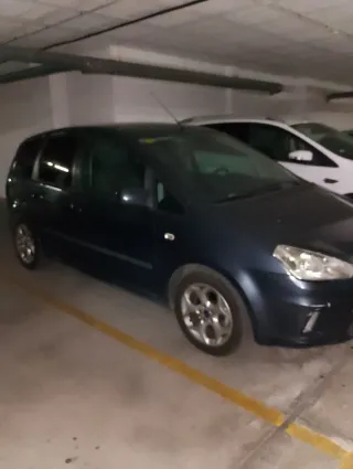 Se alquila plaza de garaje