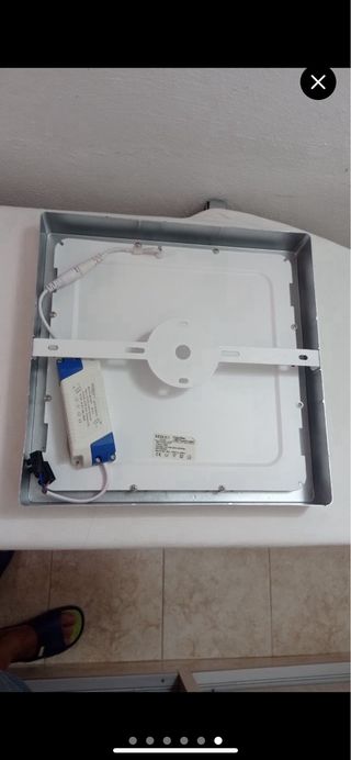 Plafón LED Cuadrado Plata y Blanco