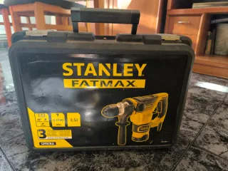 Martillo Stanley Fatmax FME1250K con maletín