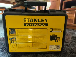 Martillo Stanley Fatmax FME1250K con maletín