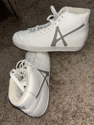 Zapatillas Alvaro Moreno Blancas y Grises