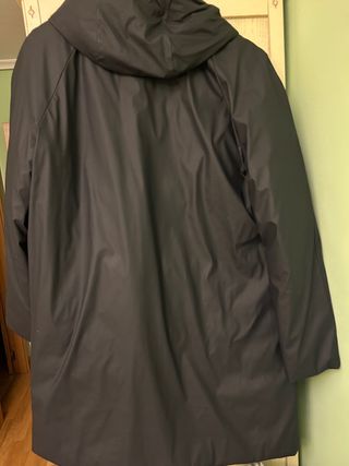 Parka negra acolchada caballero